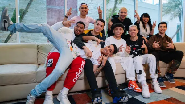 Notícia Free Fire: Fluxo solta os "carros" e anuncia novos jogadores da line-up que utiliza emuladores