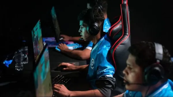 Notícia Free Fire: Liga NFA 6: Deuses faz triplo BOOYAH, da show e encosta na liderança; Dollars segue líder