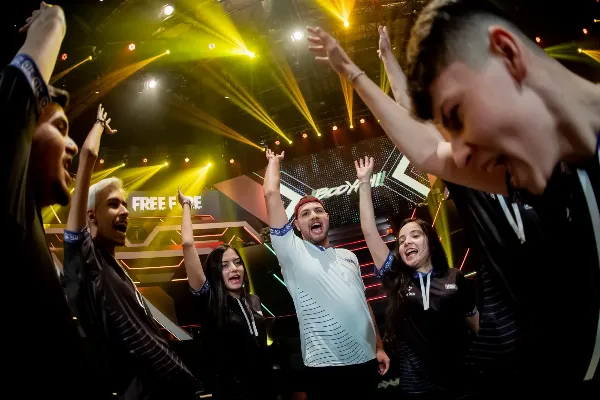 Notícia Free Fire: Xisde anuncia saída do coach da equipe "Reiner" em meio a season 6 da LBFF 2021