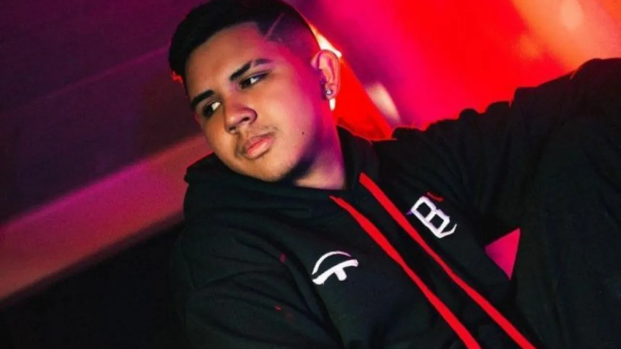 B4 Lobato : ID Free Fire, nome real, redes sociais, estatísticas e muito mais