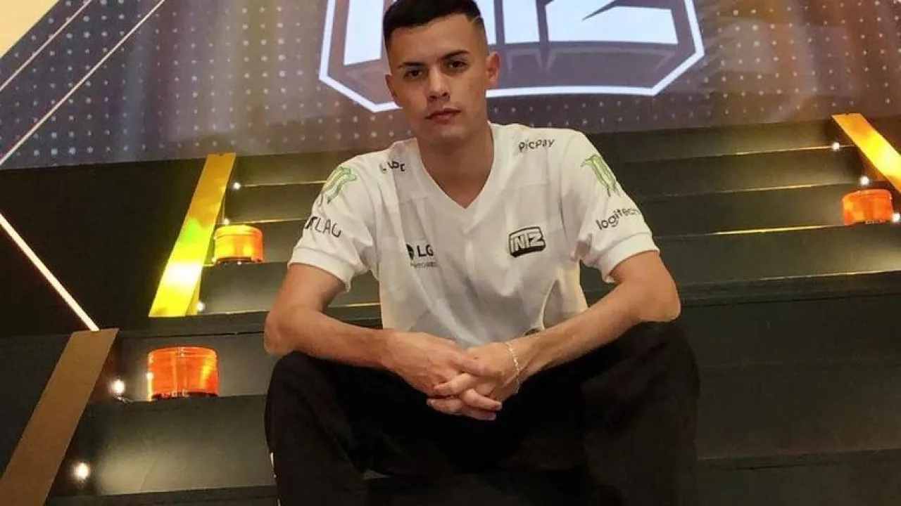 INTZ Aranha : ID Free Fire, nome real, redes sociais, estatísticas e muito mais