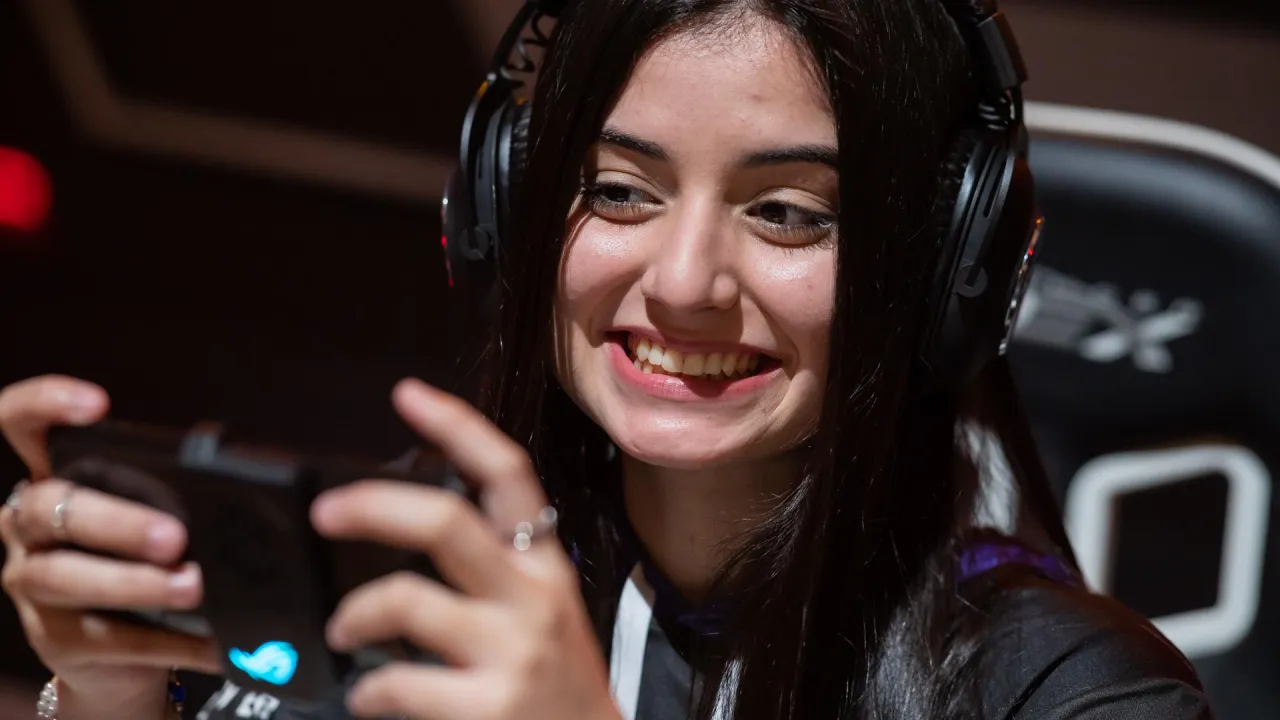 LBFF 6: Equipe Xisdê anuncia afastamento de jogadora "Ldiaas" por problemas pessoais