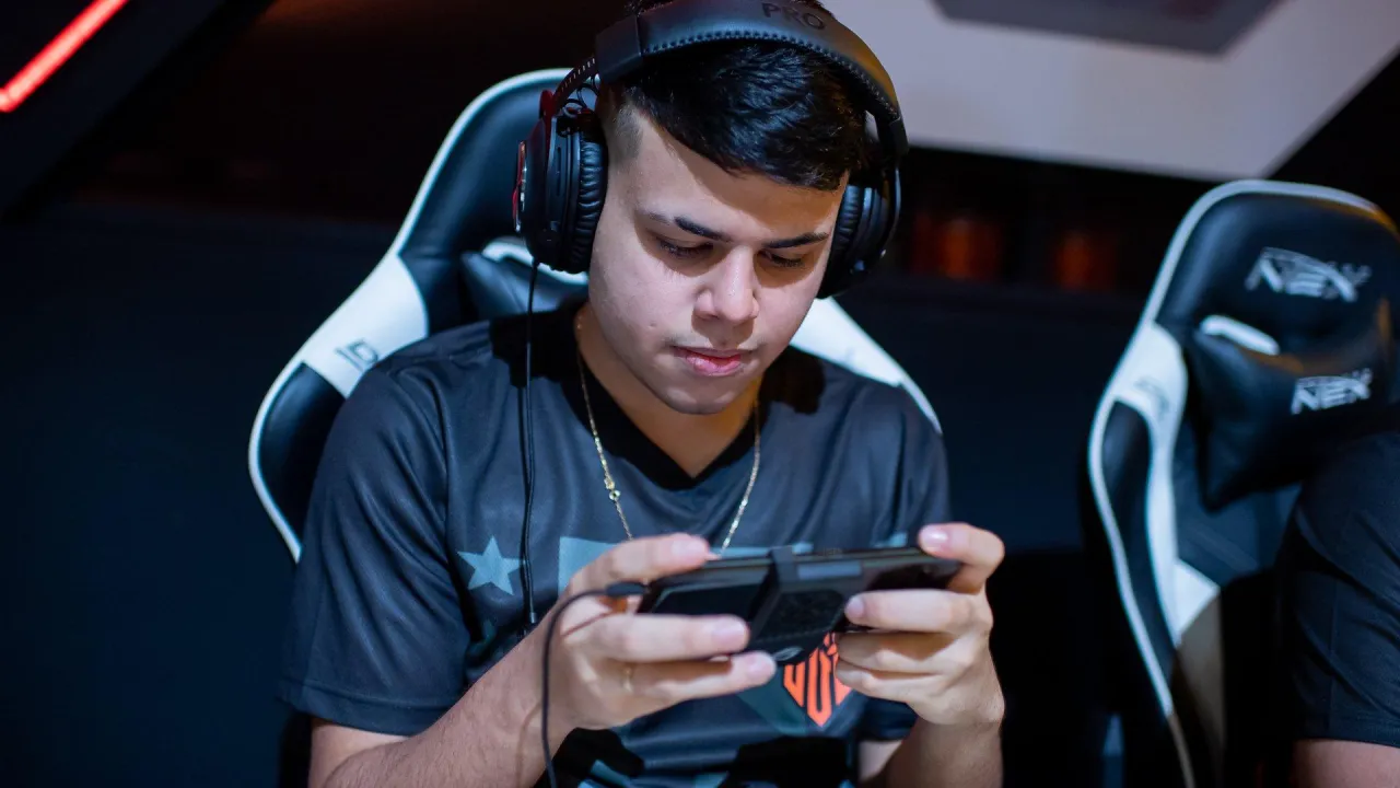 Los Grandes Free Fire: Mamute renova por mais um ano com a organização