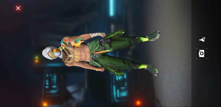 peitoral com tatuagens 