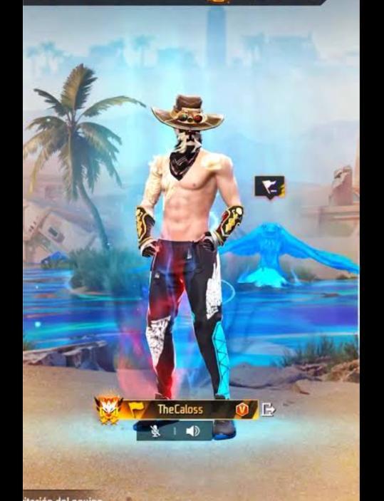 Pantalones angelicales rojos y una mp5 evalutiva 