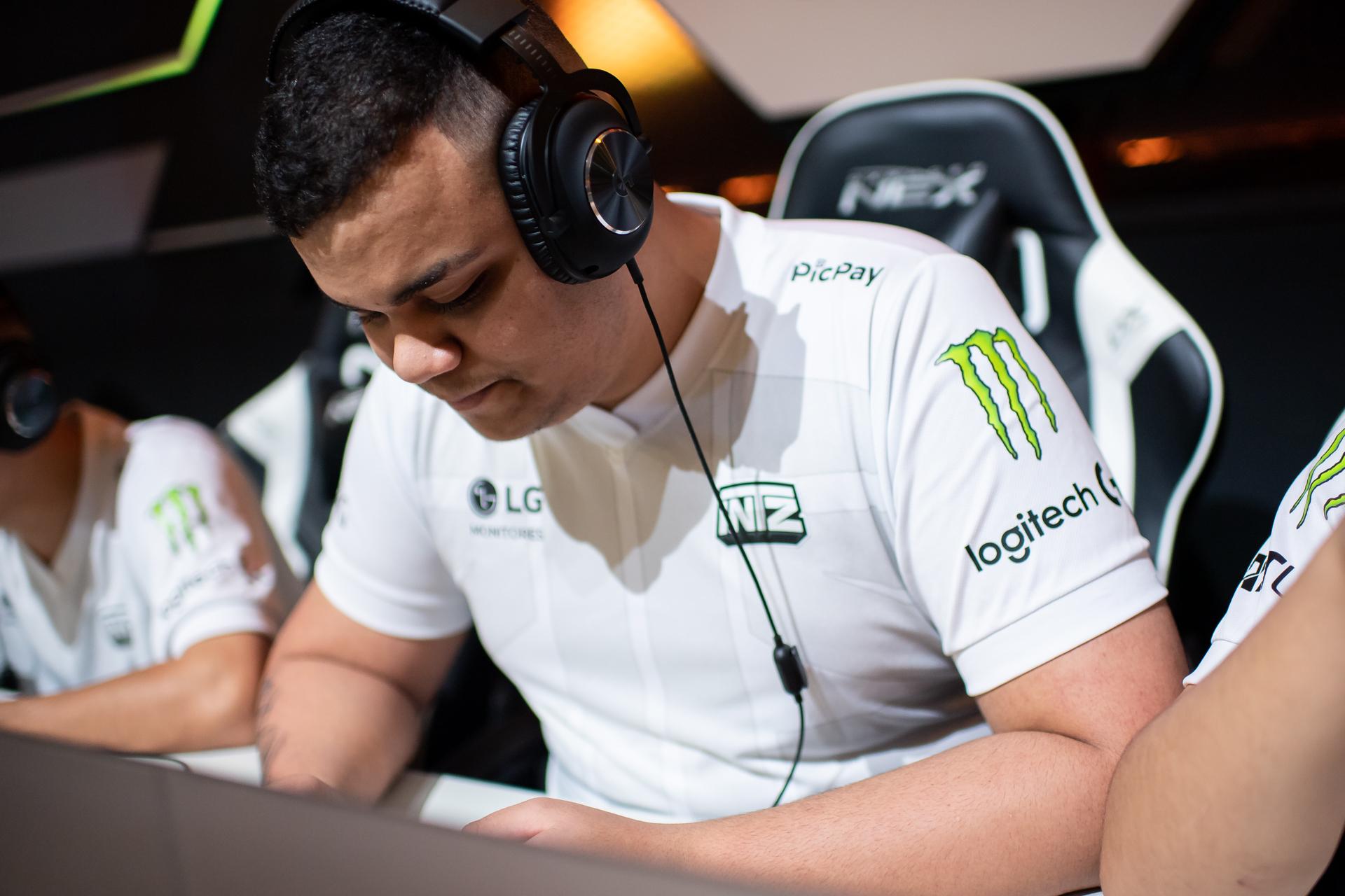 Ítalo seguirá na equipe da INTZ