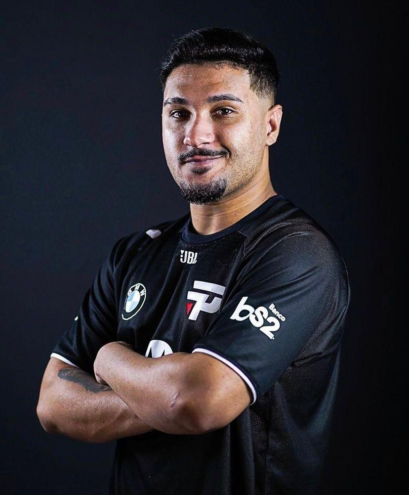 Faz o P anuncia saída da Pain Gaming