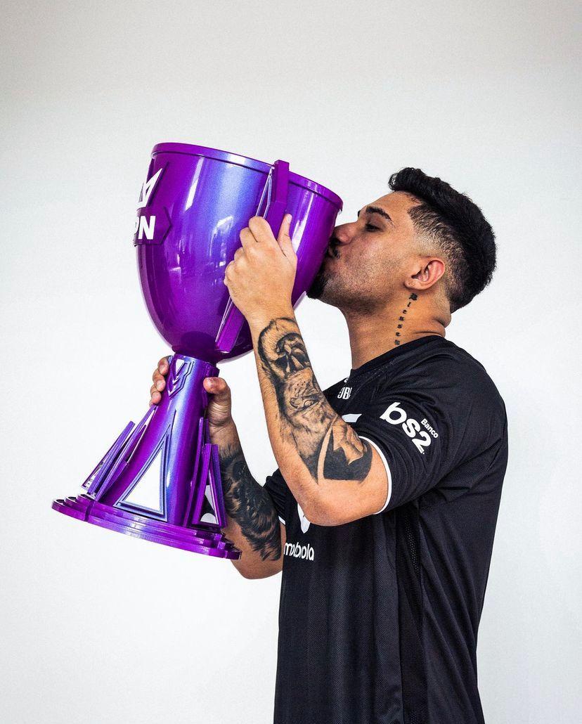 Toxplay foi visto jogando com outras equipes - Foto/Divulgação: Toxplay