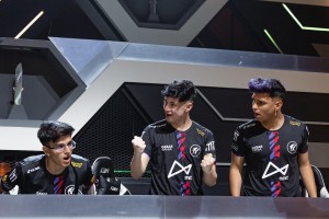 Notícias sobre LBFF 7: Syaz estabelece recorde e Fluxo lidera