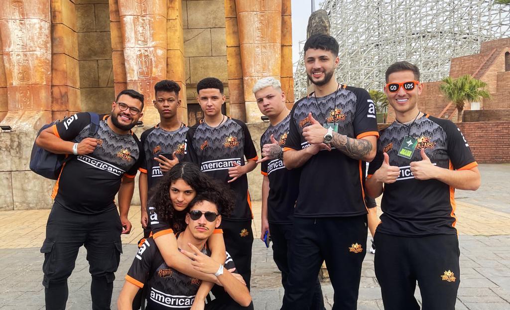 Equipe Revoada conquista o título de campeã da segunda edição da Copa Free  Fire 4x4 