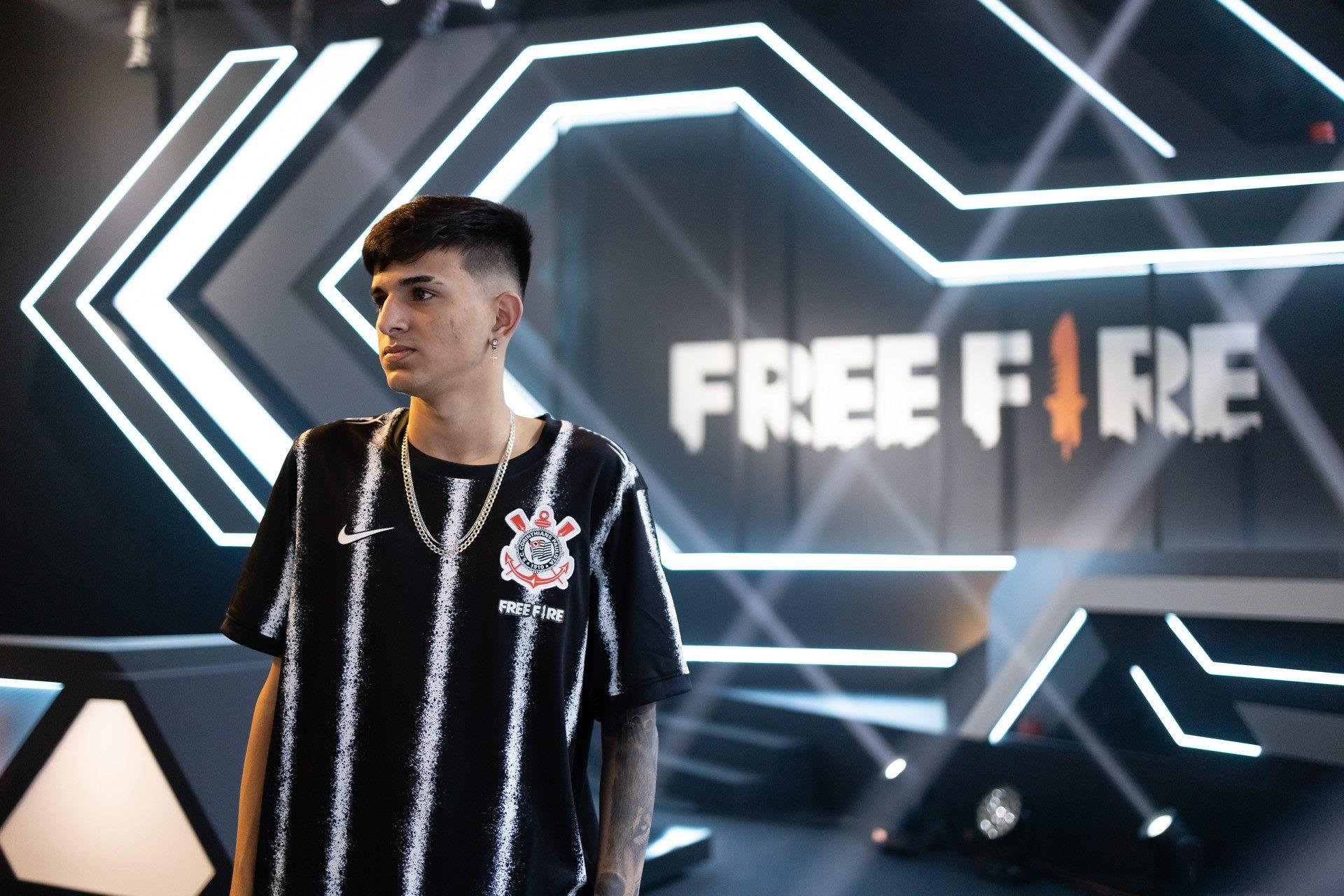 Ousado, ex-Corinthians Free Fire, recusa proposta da Los Grandes e vai para o Fluxo